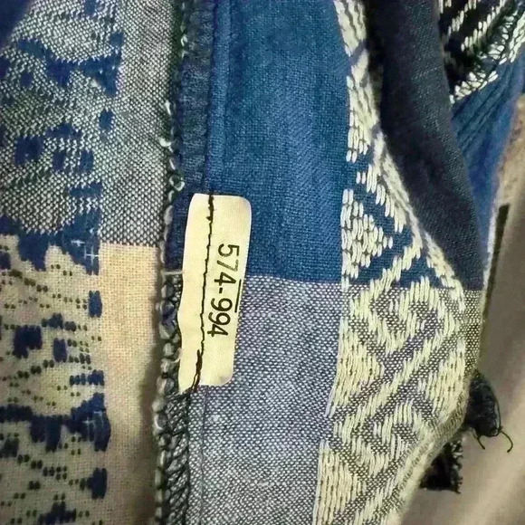 Vintage Women’s CM Company Brand 100% Cotton Aztec Button Down M - Picture 7 of 7